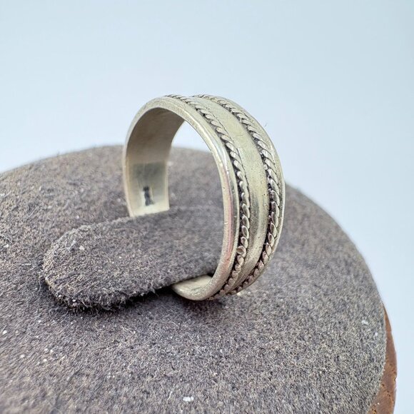 VTG Solid Sterling Silver 925 Braided Design Band Toe Ring Size 3.25 Fit - Picture 3 of 9